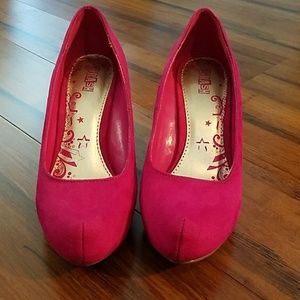3" suede high heeled shoes